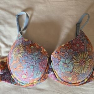No Boundaries Floral Embroidered Bra - Blue and Multicolor